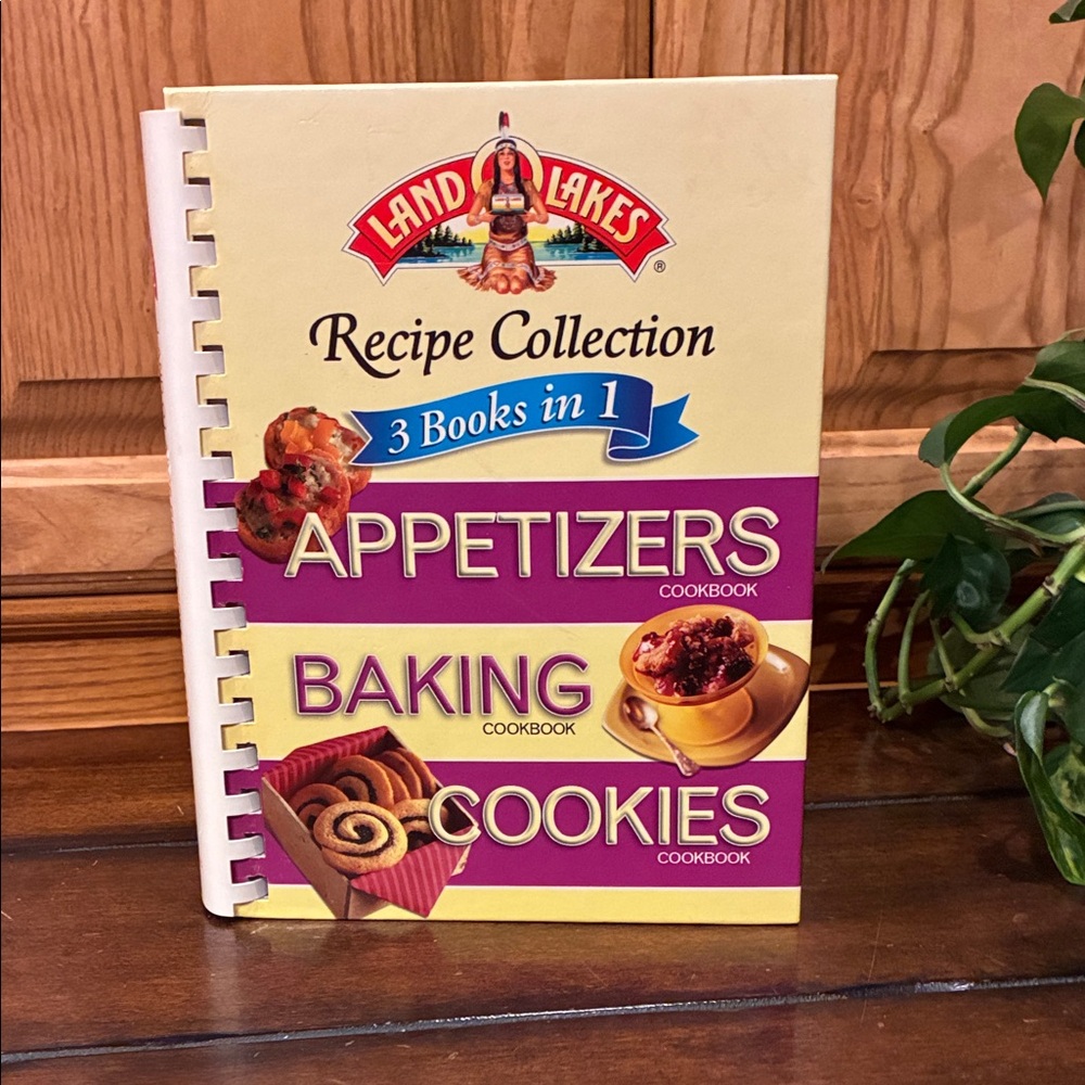 Land O’ Lakes Original Logo Recipe Collection - Appetizers, Baking, Cookies